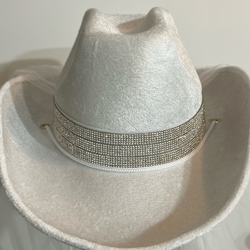 Bride white cowboy hat with rhinestones and veil